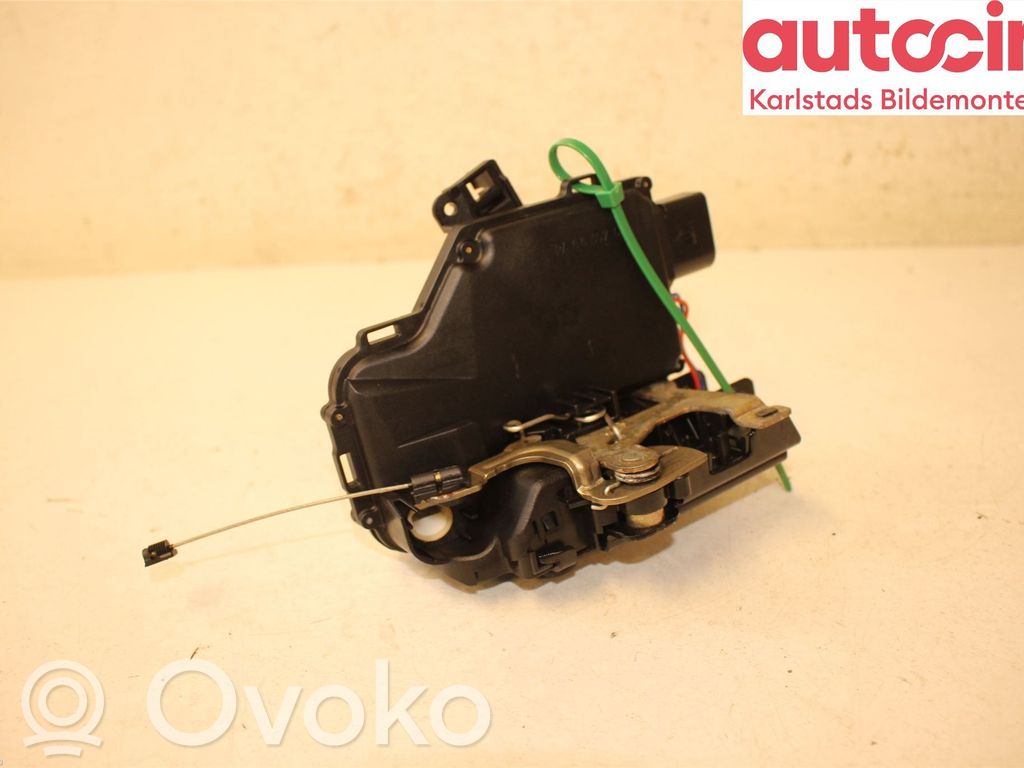 Audi TT Mk1 Priekšpusē slēdzene 
