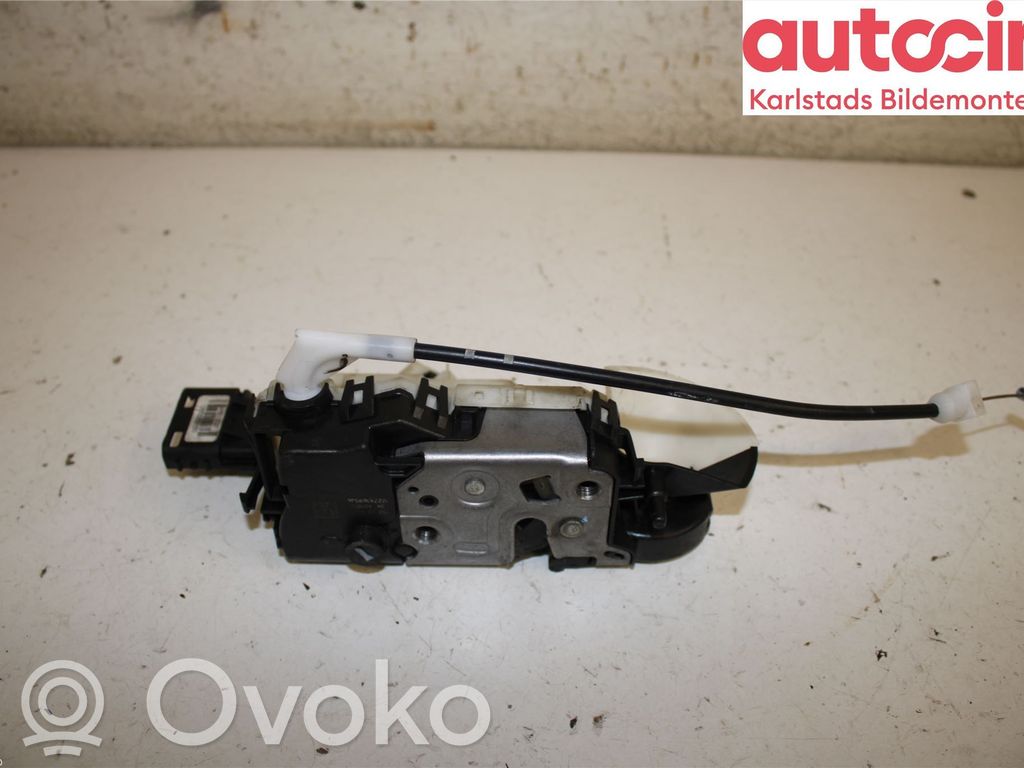 Peugeot Partner Front door lock 