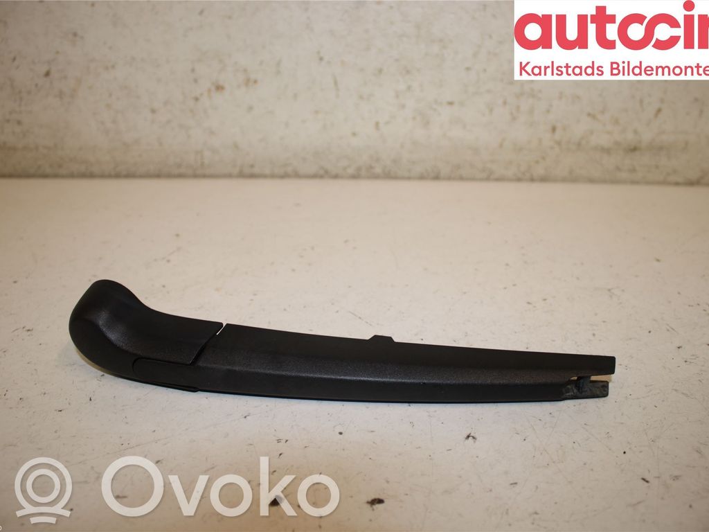 KIA Ceed Brazo del limpiaparabrisas trasero 