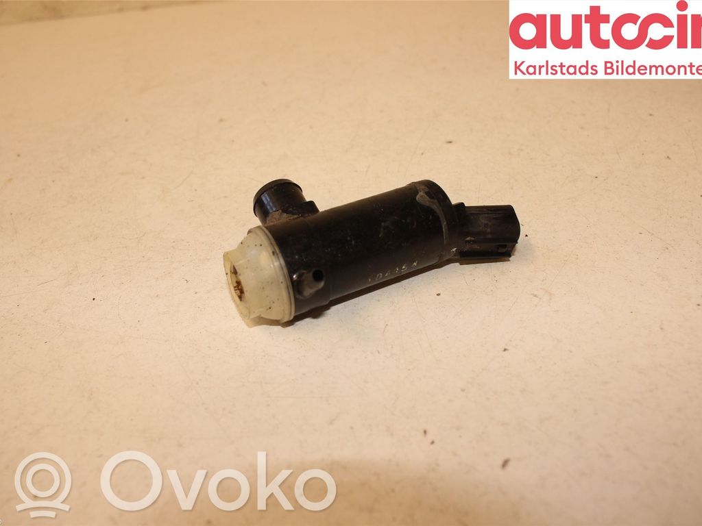 Subaru Outback Windscreen/windshield washer pump 