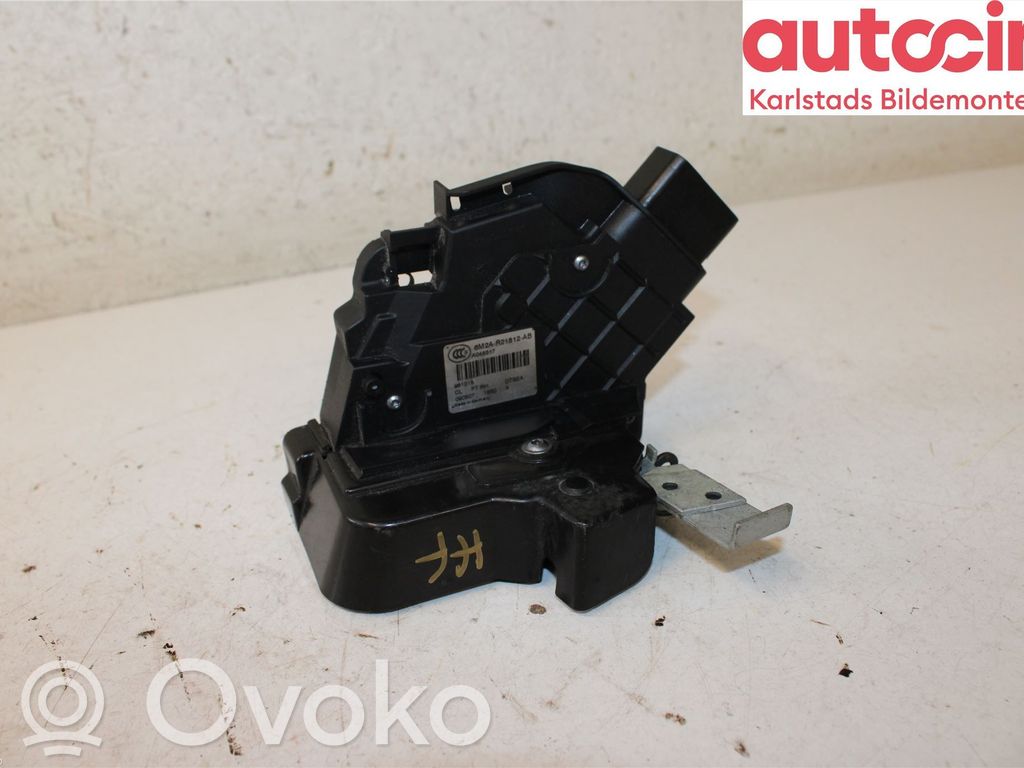 Ford Mondeo MK IV Priekšpusē slēdzene 