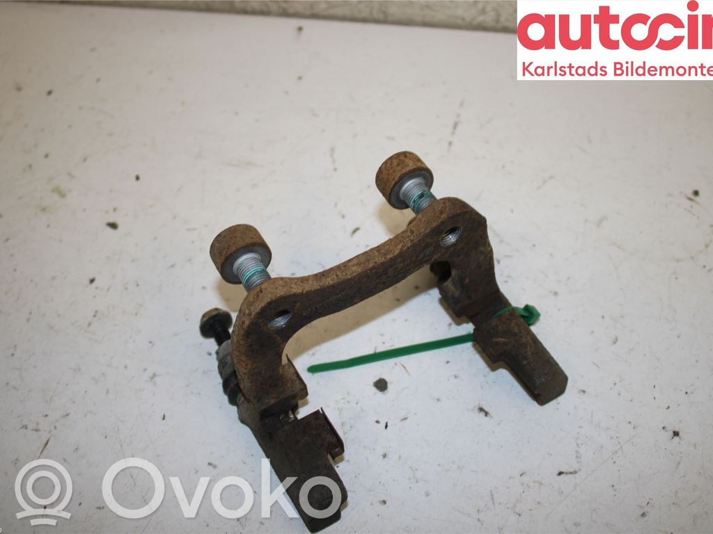 Mocowanie / Zacisk hamulca tylnego   440015923R
