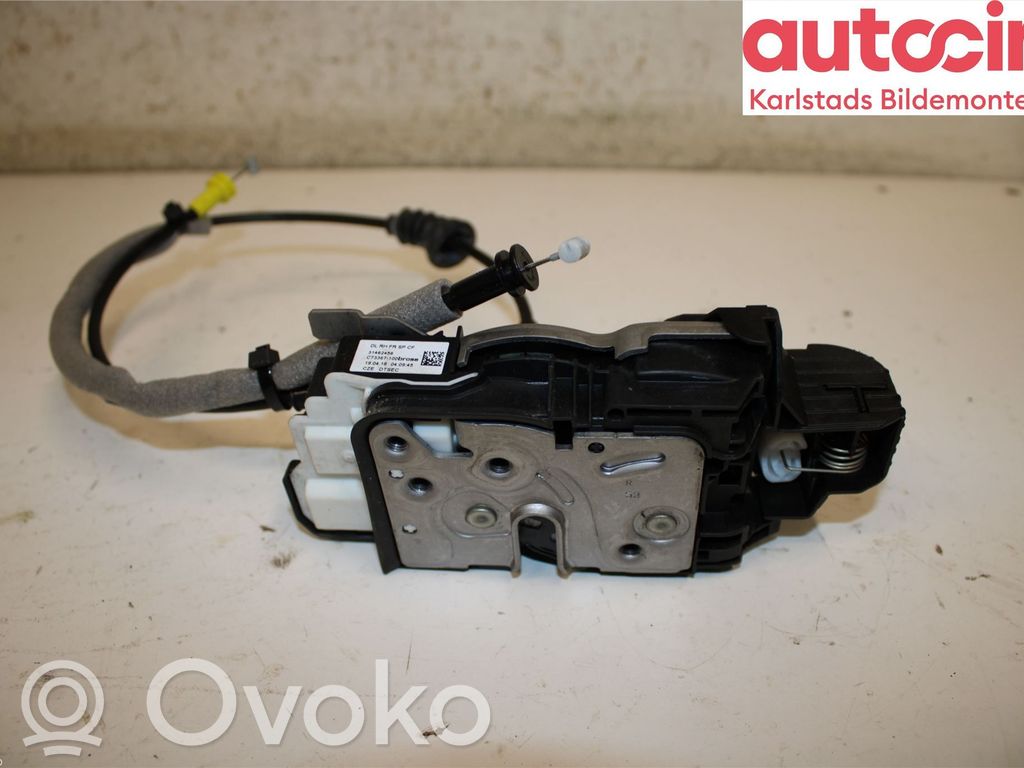 Volvo XC40 Front door lock 