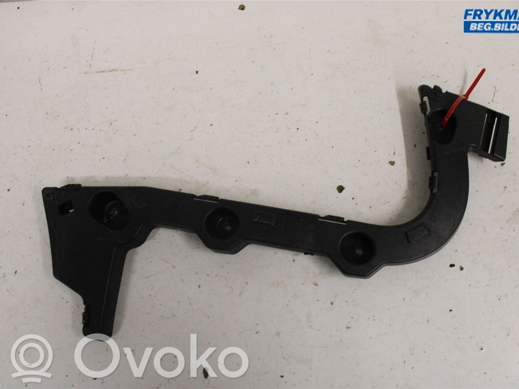 Rear bumper mounting bracket   1740115