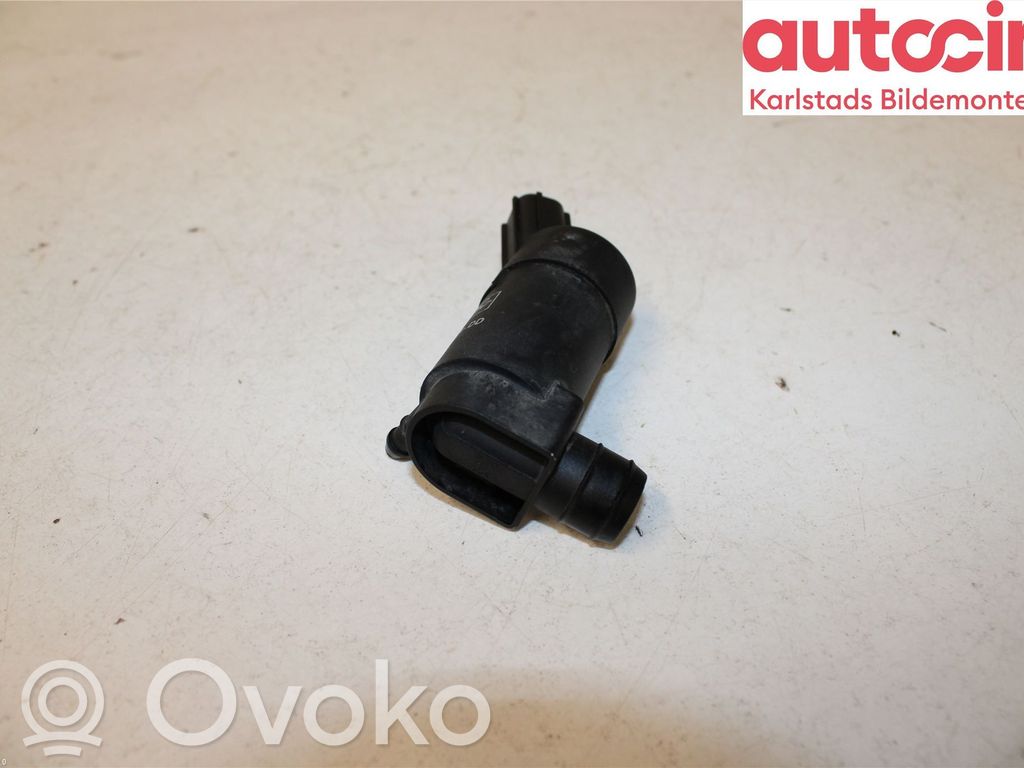 Volvo S60 Windscreen/windshield washer pump 