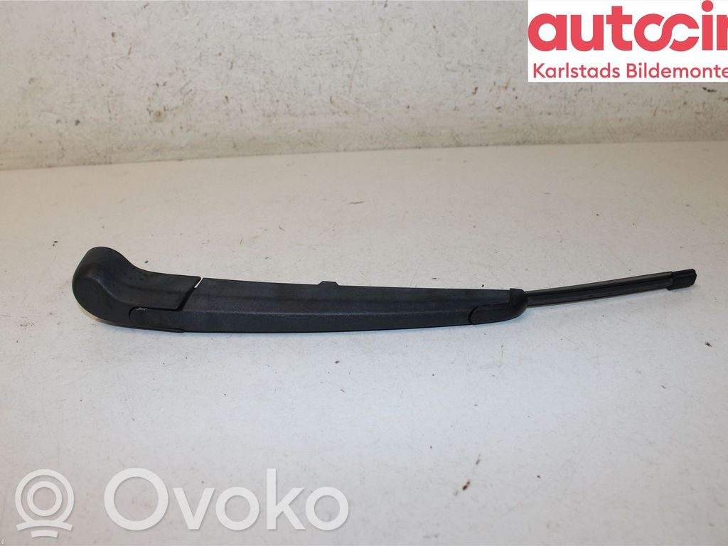 KIA Ceed Brazo del limpiaparabrisas trasero 