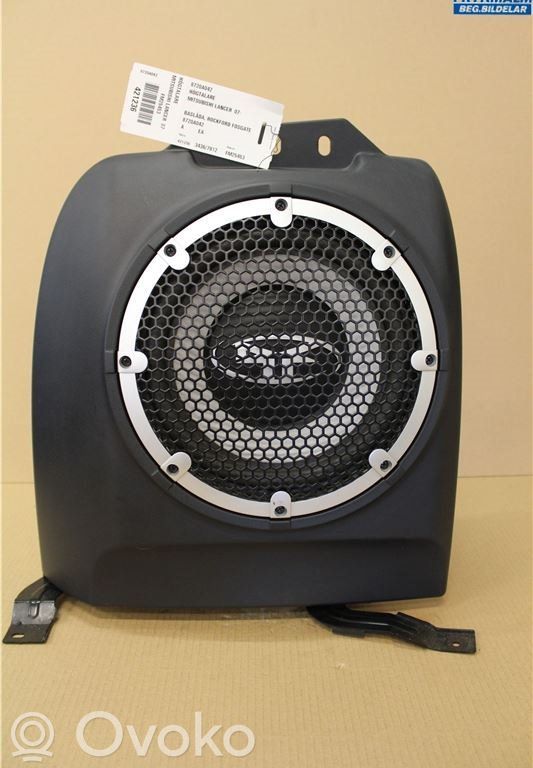 Mitsubishi Lancer X Altavoz subwoofer 