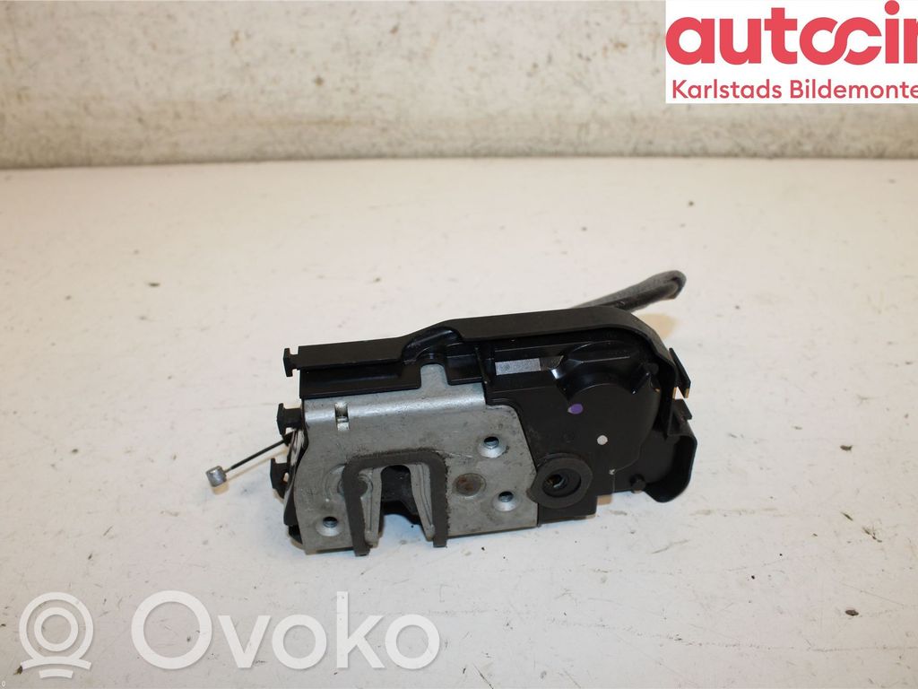 Ford Fiesta Aizmugurē slēdzene 