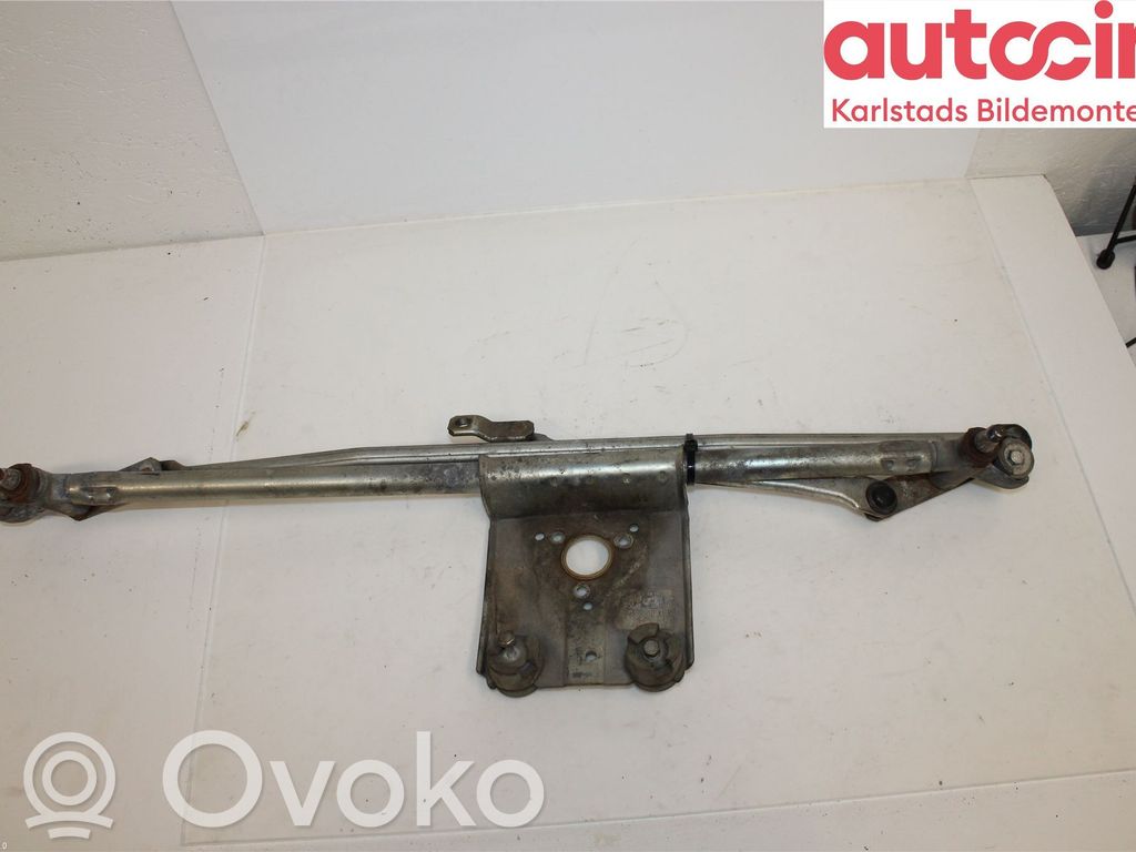 Saab 9-5 Front wiper linkage 