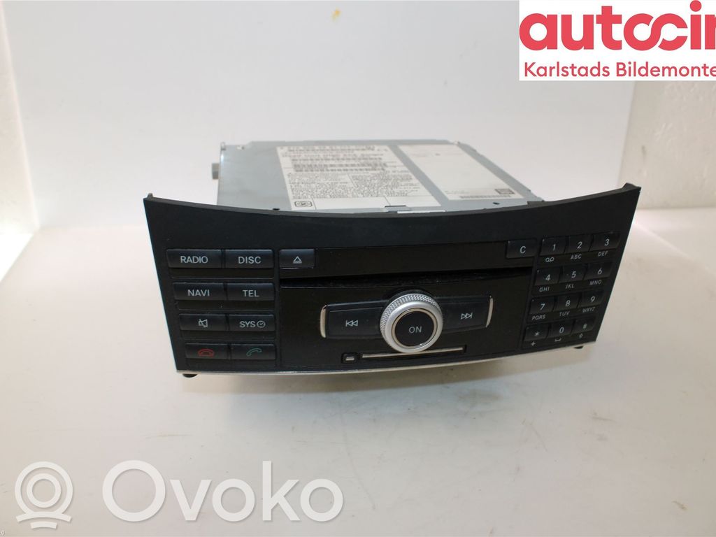Mercedes-Benz E W212 Unitate principală radio/CD/DVD/GPS 