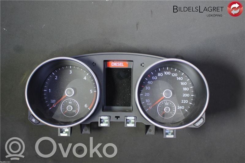 Volkswagen Golf VI Licznik / Prędkościomierz 
