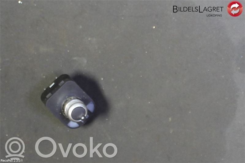 Audi A3 S3 8P Wing mirror switch 