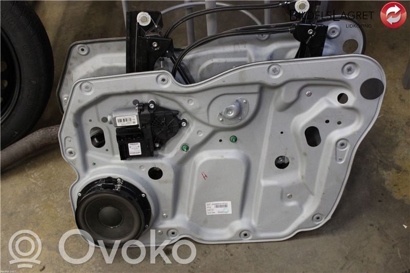 Volkswagen Caddy Elektryczny podnośnik szyby drzwi przednich 