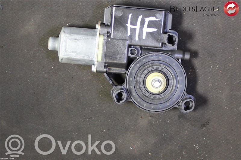 Volkswagen Polo V 6R Motorino alzacristalli della portiera anteriore 