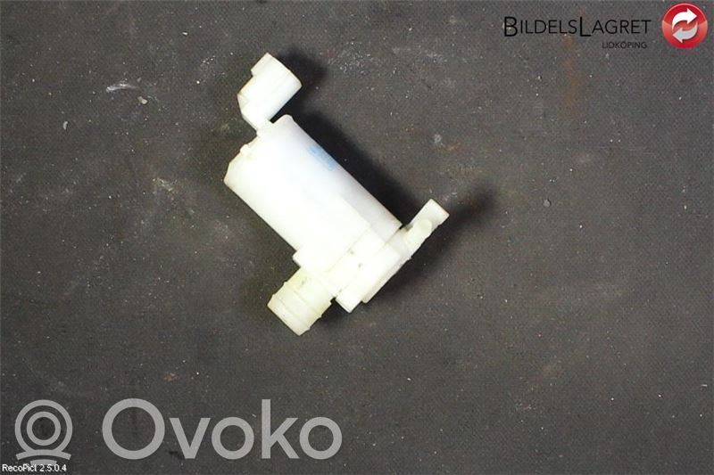 Nissan NV200 Windscreen/windshield washer pump 
