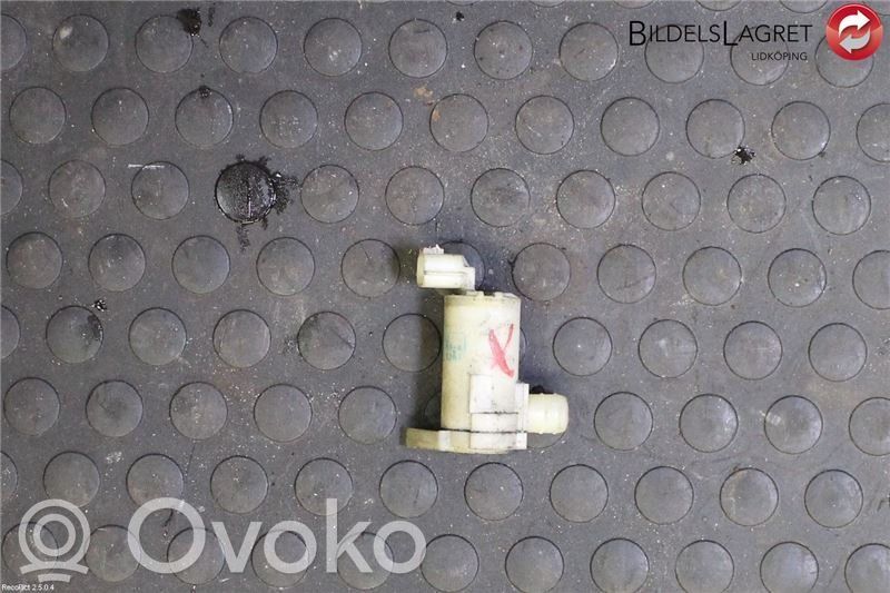 Nissan NV200 Windscreen/windshield washer pump 
