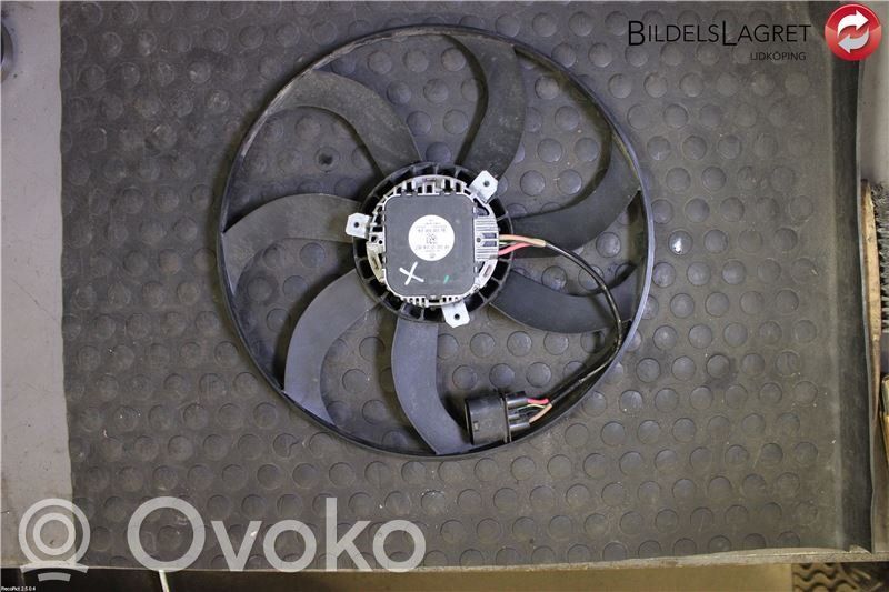 Audi A3 S3 8P Elektryczny wentylator chłodnicy 