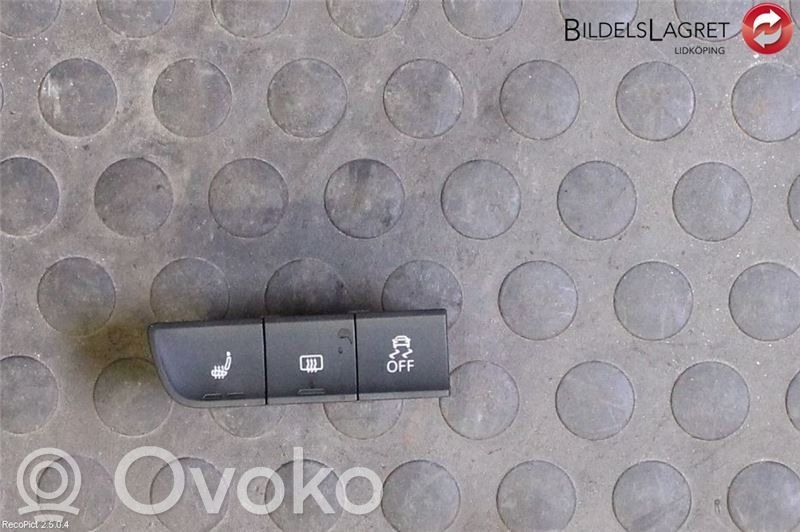 Audi A1 Electric window control switch 