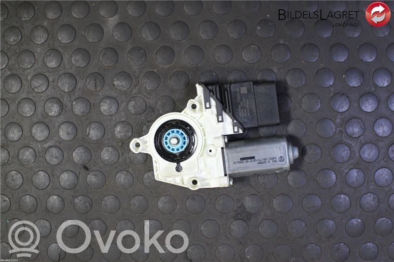 Volkswagen PASSAT B6 Silniczek podnoszenia szyby drzwi tylnych 