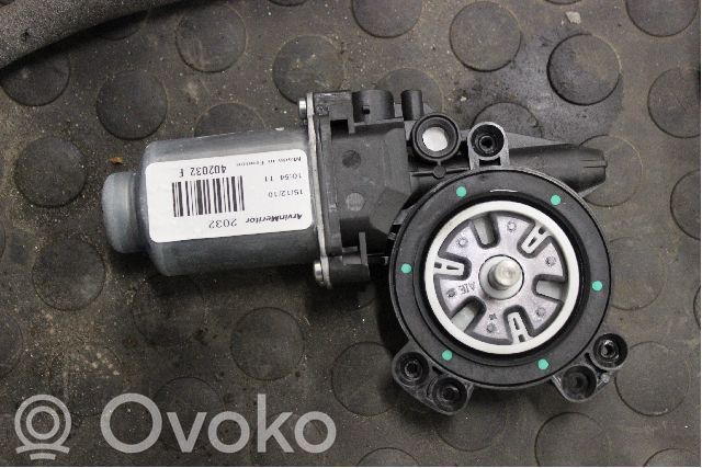 Silnik regulatora szyby drzwi przednich   80330BR25B,402032F