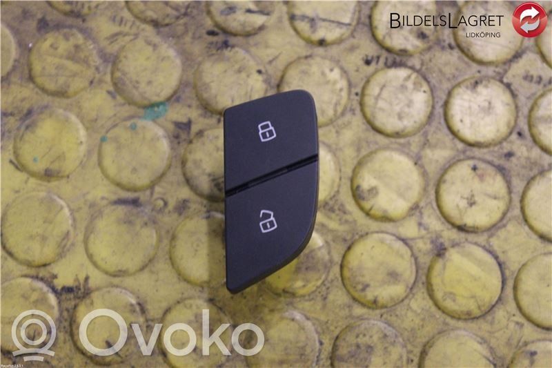 Audi A1 Central locking switch button 