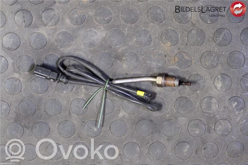 Volkswagen PASSAT B7 Exhaust gas temperature sensor 