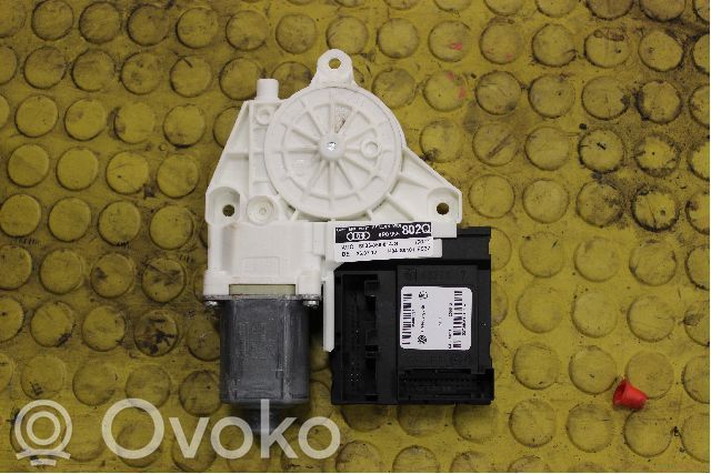 Audi A3 S3 8P Silnik regulatora szyby drzwi przednich 