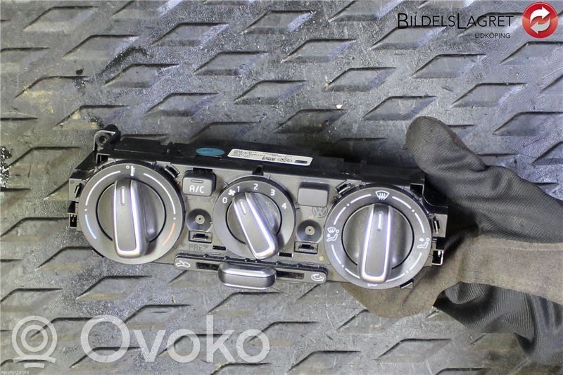 Volkswagen Up Climate control unit 