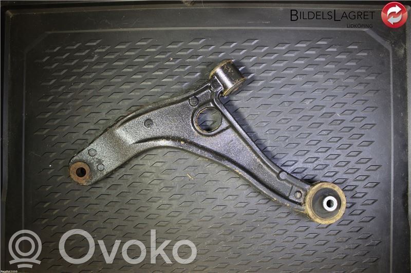 Renault Master III Front lower control arm/wishbone 