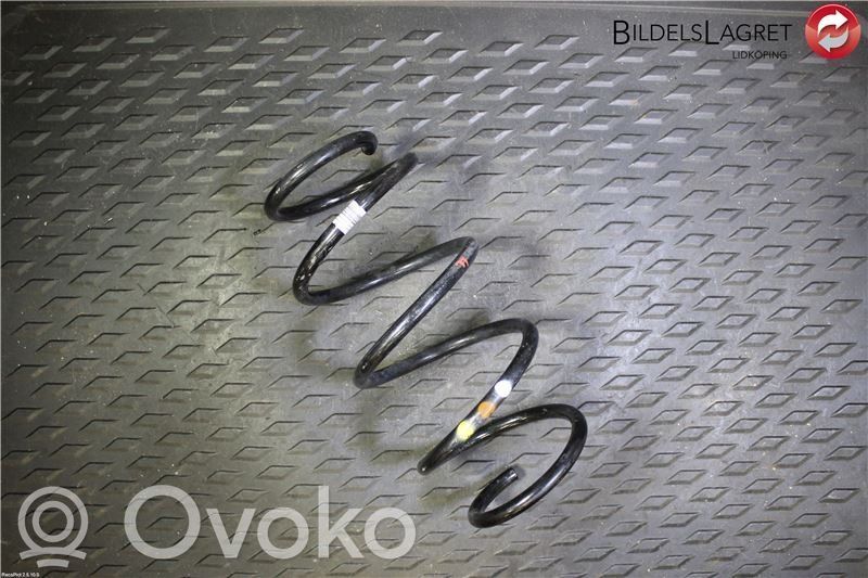 Volkswagen Golf VII Etukierrejousi 