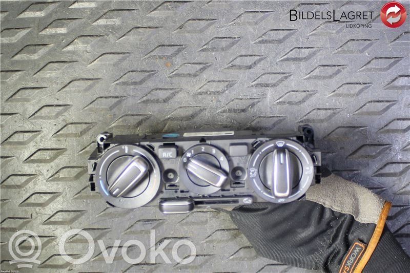 Volkswagen Up Climate control unit 