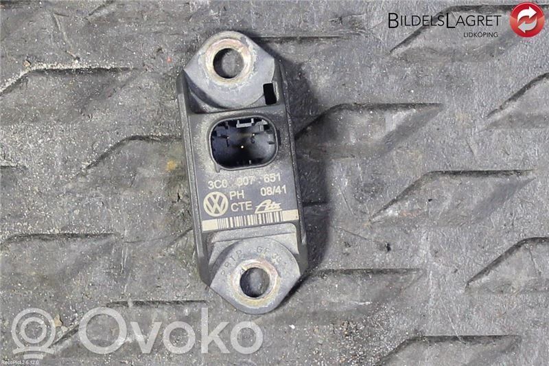 Volkswagen PASSAT CC Acceleration sensor 