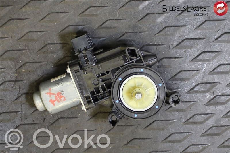 Volkswagen Amarok Silniczek podnoszenia szyby drzwi tylnych 