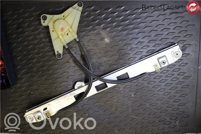 Opel Movano B Mechanizm podnoszenia szyby przedniej bez silnika 