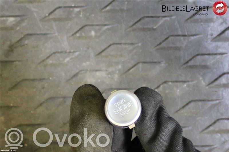 Volkswagen PASSAT B8 Motor Start Stopp Schalter Druckknopf 
