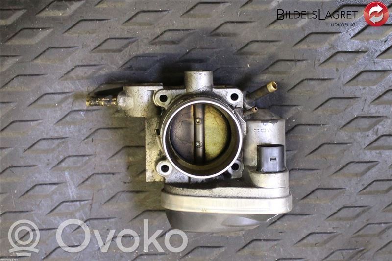 Volkswagen PASSAT B5.5 Zawór przepustnicy 