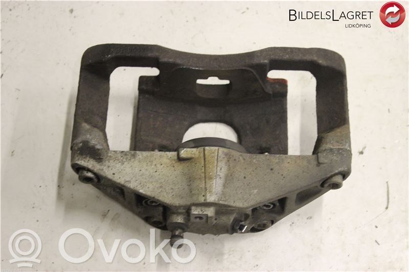 Audi A4 S4 B6 8E 8H Front brake caliper 