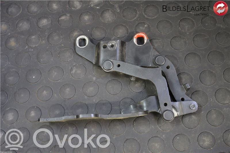 Engine bonnet/hood hinges   41617210677,7115263,7115263