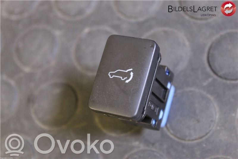 Tailgate/boot open switch button   8616A009,3A07,3A07