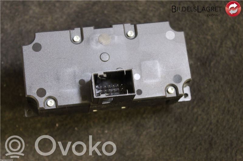 Light switch   61316925252,6953735,6953735