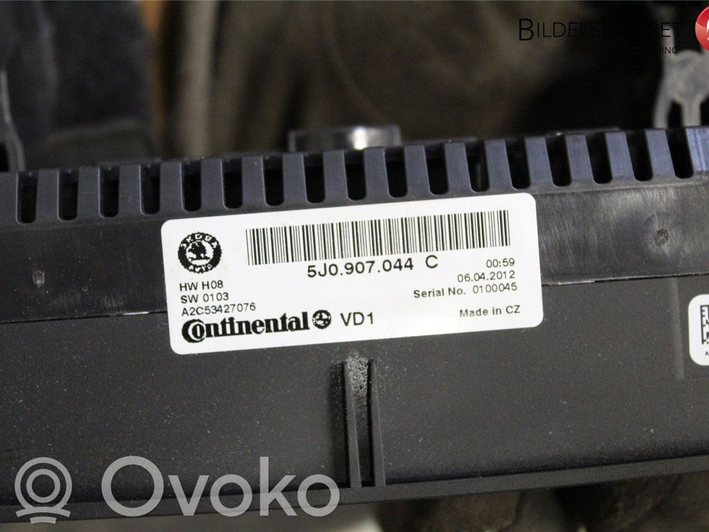 Skoda Octavia Mk2 (1Z) Climate control unit 
