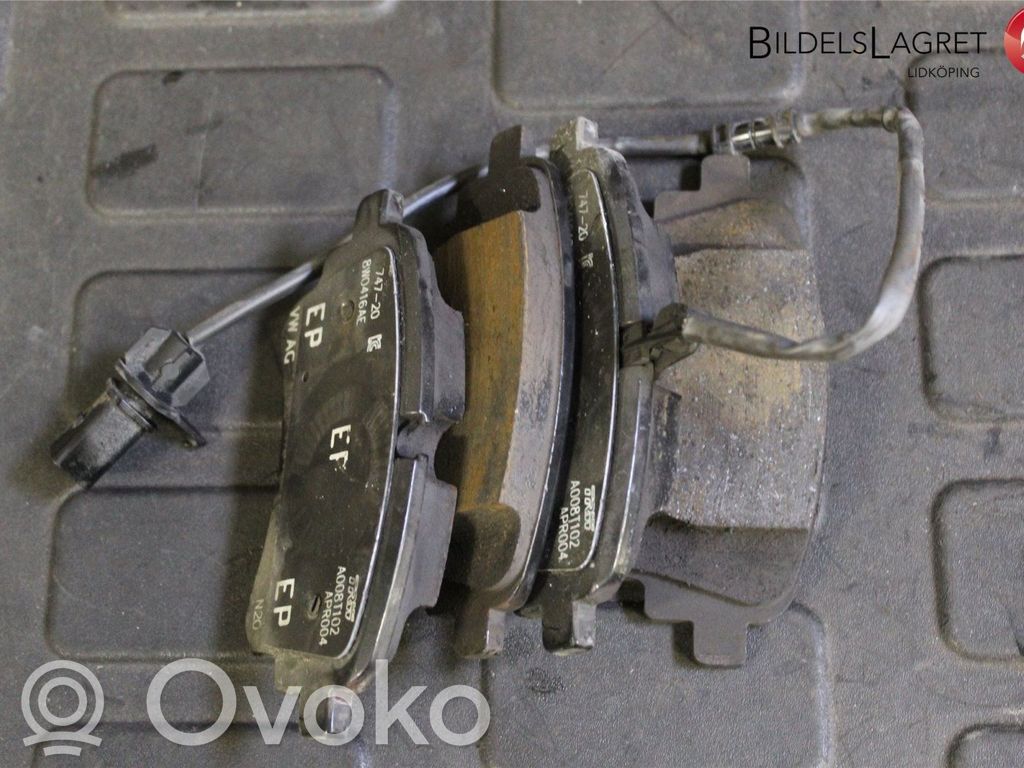 Klocki hamulcowe tylne   8W0698451AQ,8W0698451AE,8W0416AE