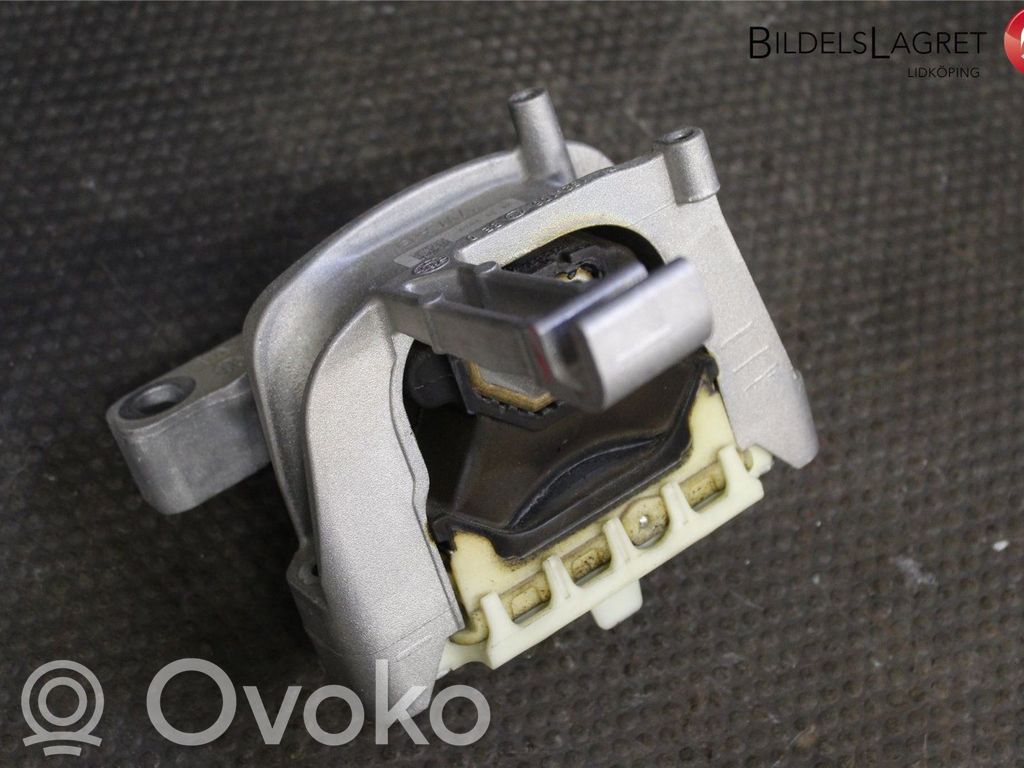 Skoda Scala Engine mounting bracket 