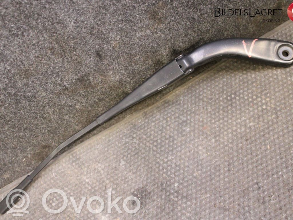 BMW 3 F30 F35 F31 Ramię wycieraczki szyby przedniej / czołowej 