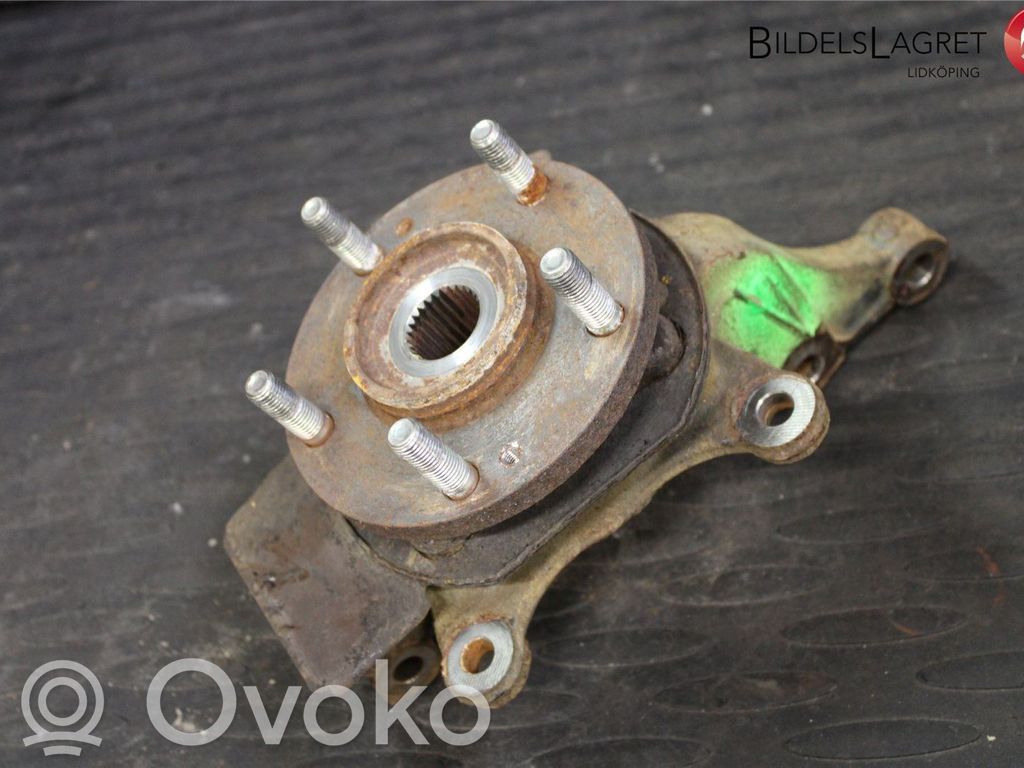 Hyundai i30 Front wheel hub spindle knuckle 