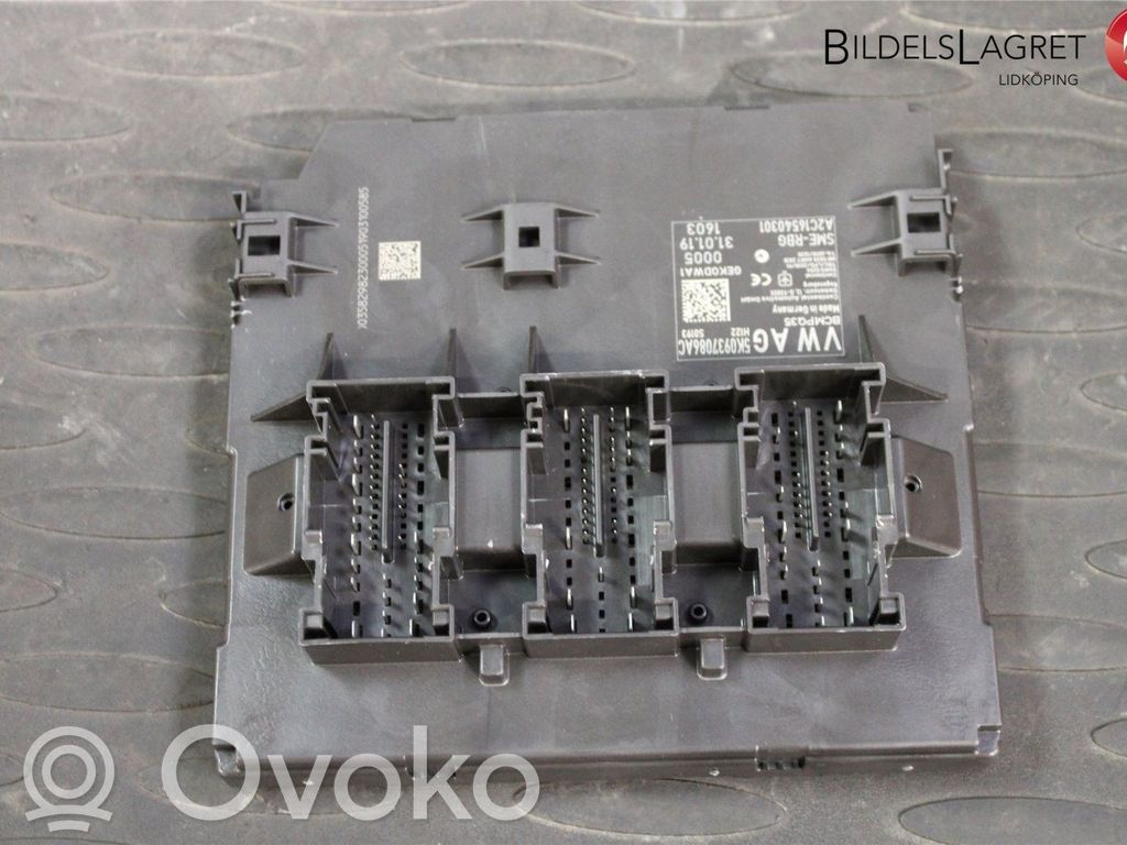 Seat Alhambra (Mk2) Module confort 