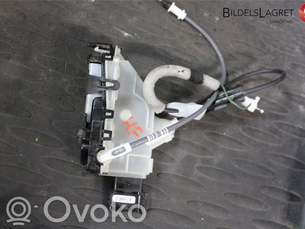 Opel Vivaro Priekšpusē slēdzene 