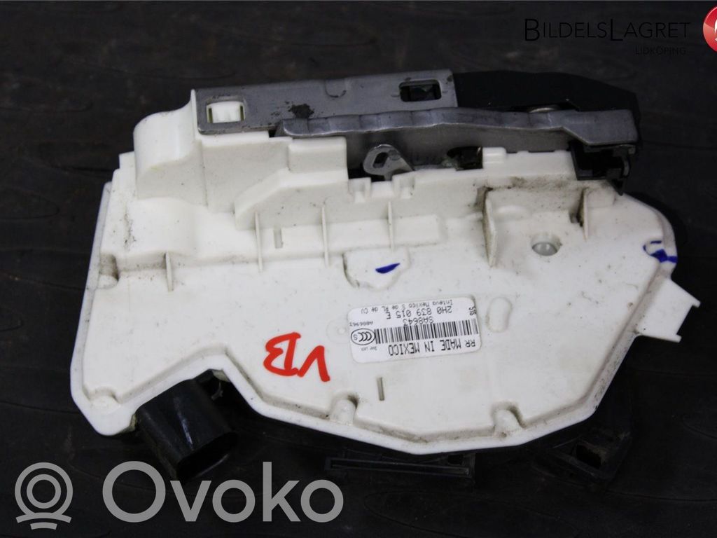 Volkswagen Amarok Zamek drzwi tylnych 