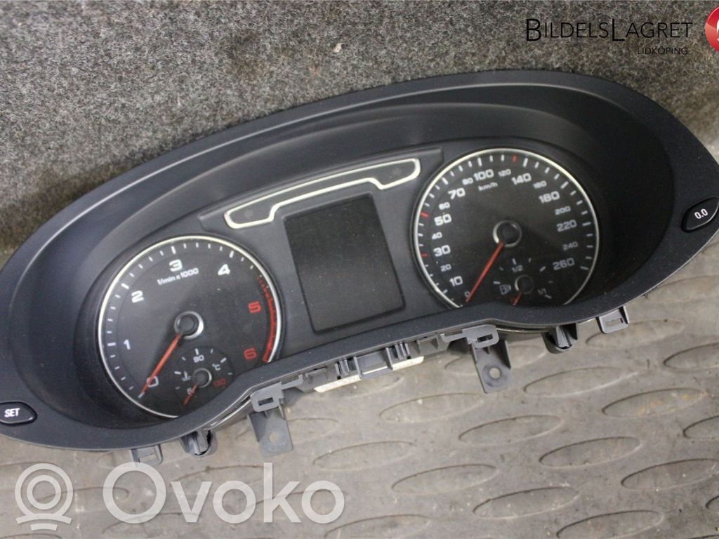 Audi Q3 8U Licznik / Prędkościomierz 