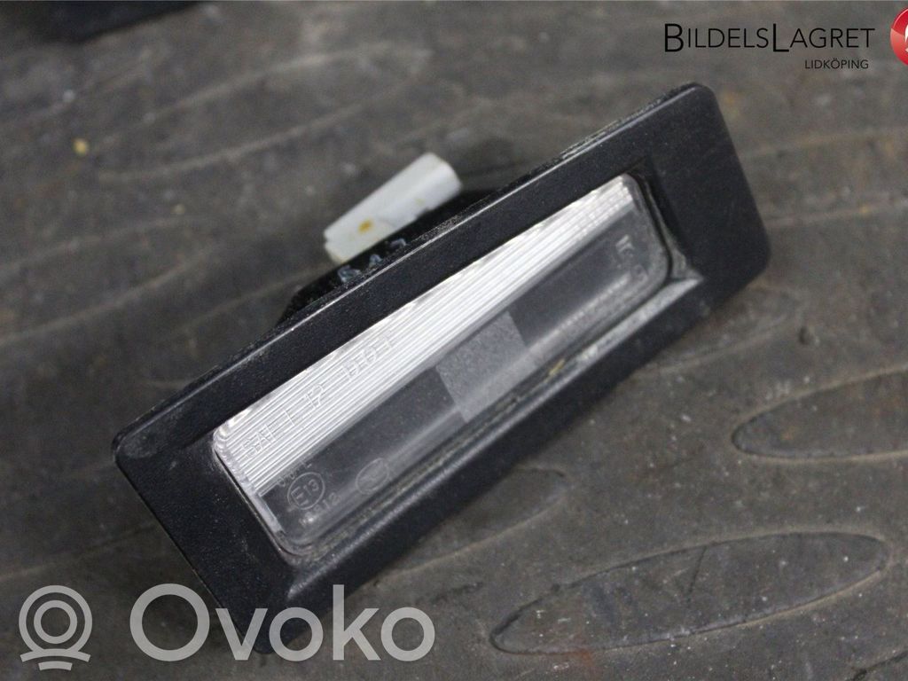 Luce targa   B45A51270
